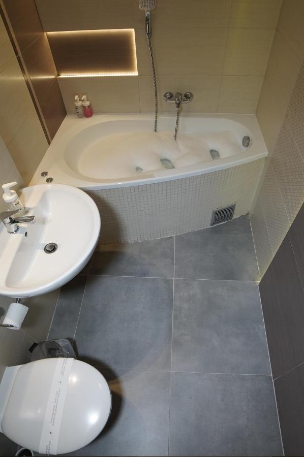 Cracovia Apartments Kültér fotó